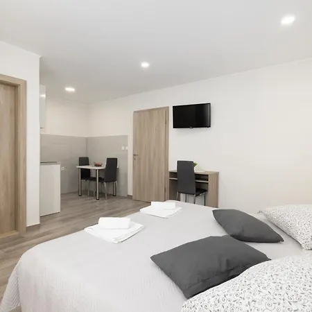 Marta Apartment *