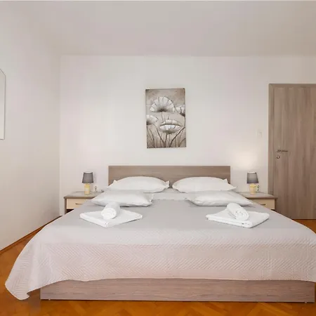Marta Apartment Tucepi