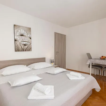 Apartment Marta