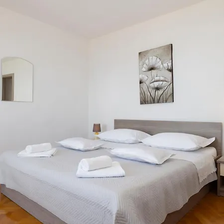 Apartment Marta *