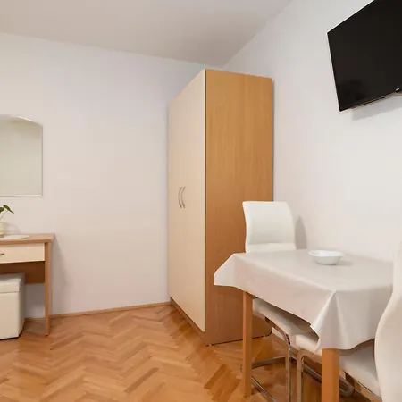 Apartment Marta Tucepi