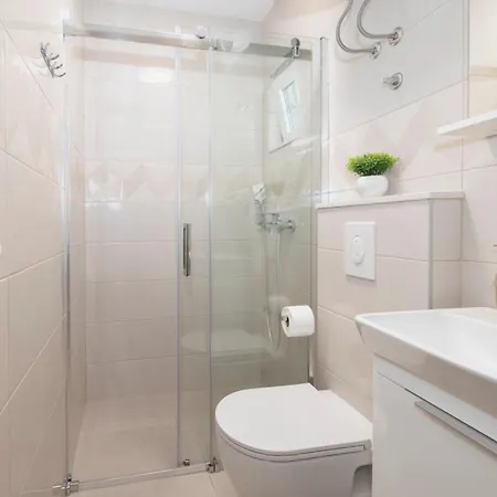 Marta Apartman