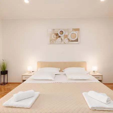 Marta Apartment
